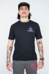 Camiseta Unissex Preta Closed Body