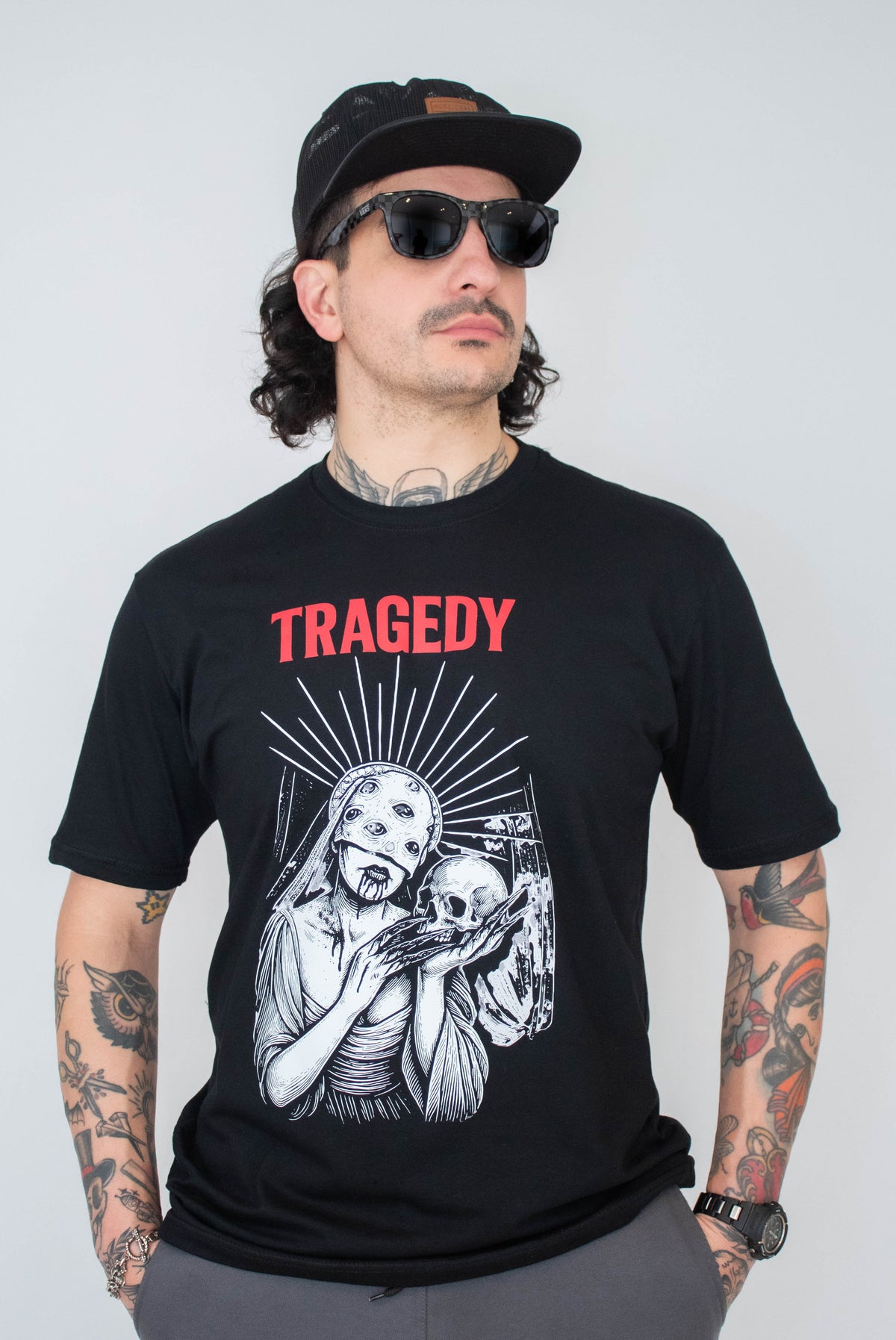 Camiseta Unissex Preta Tragedy