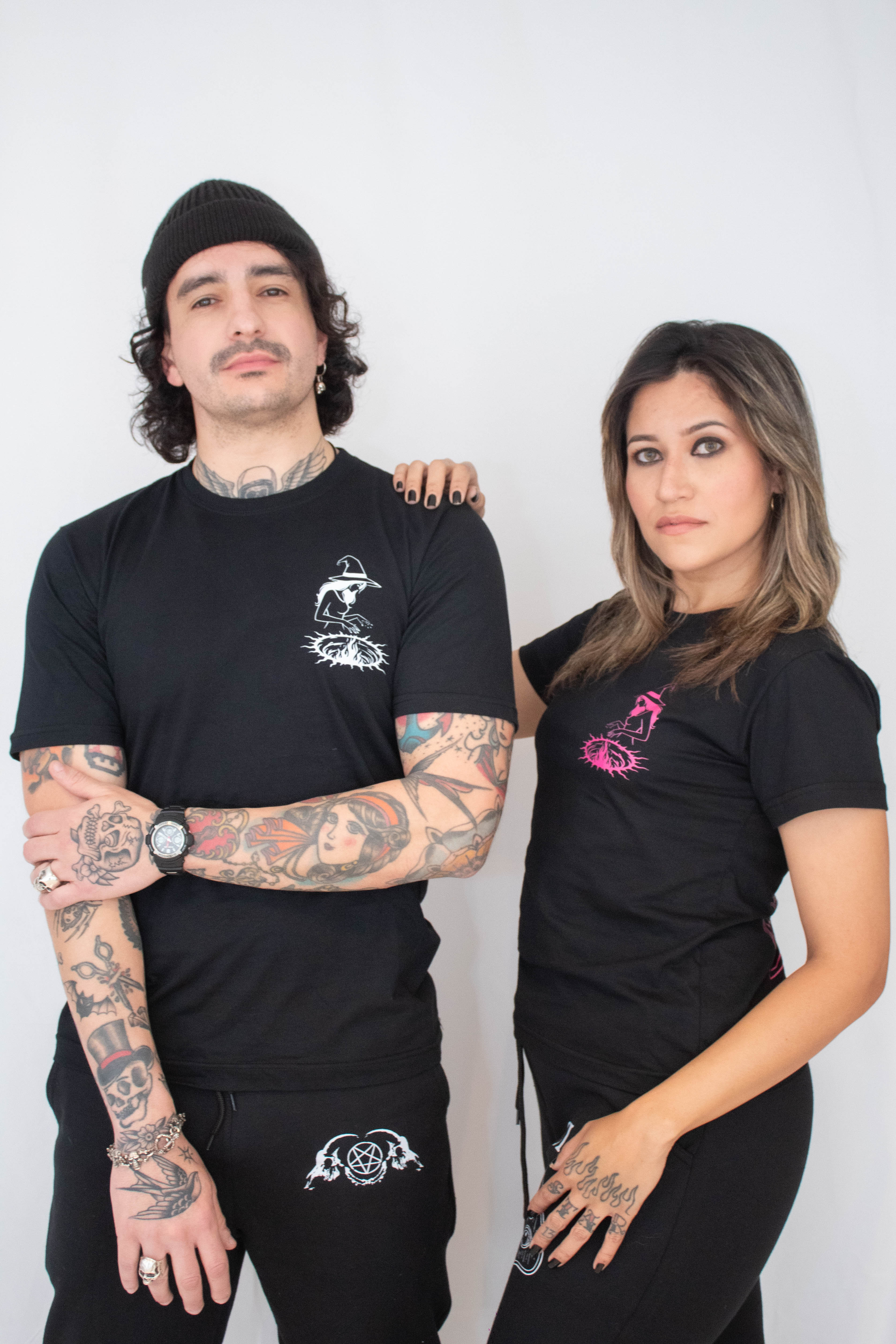 Camiseta Babylook Preta Os amantes