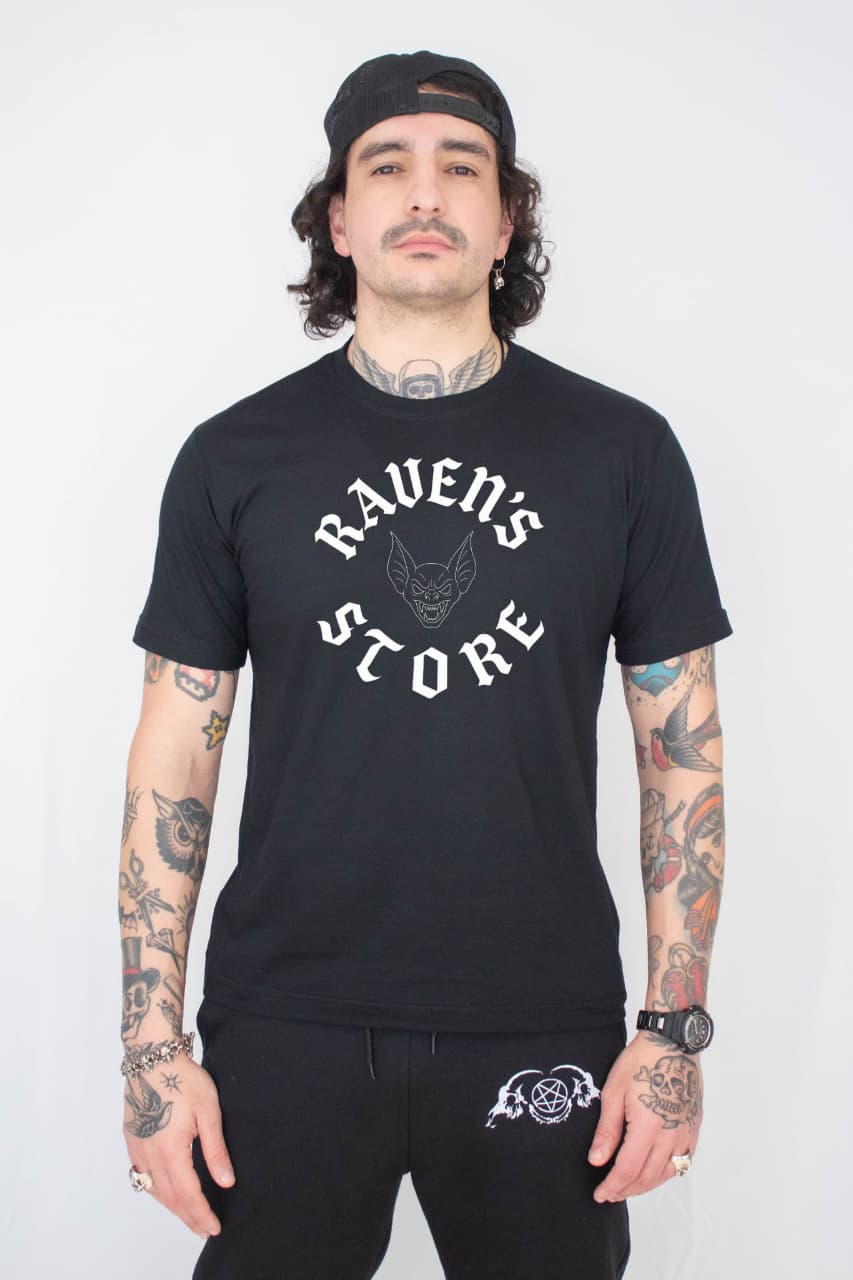 Camiseta Unissex Preta Morcego Ravens